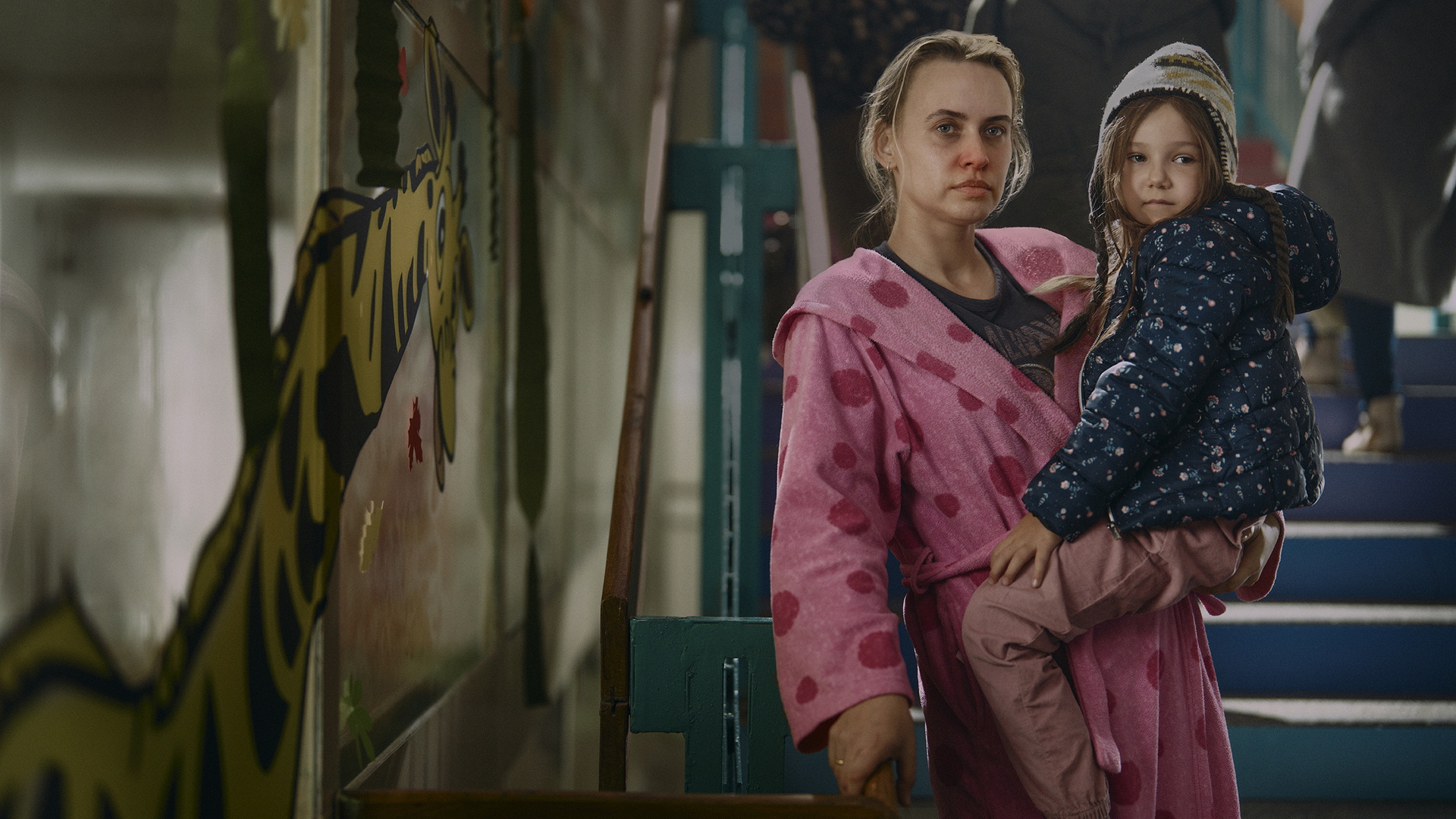 Brak pomocy utrudnia mamom odpoczynek w czasie choroby. Specjalne granty mają umożliwić budowanie lokalnych sieci wsparcia [DEPESZA]