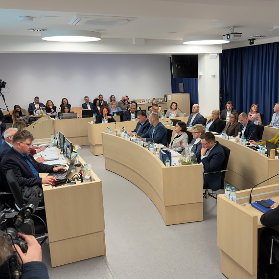 Świnoujście szykuje emisję obligacji. 106 mln zł zapisano w budżecie już w grudniu. Co to oznacza dla miasta